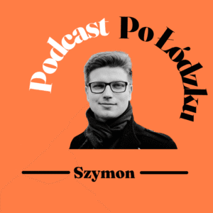 Na pomarańczowym tle w kolorze czarnobiałym zdj. portretowe. Mężczyzna lat 30 okulary, płaszcz, lekki uśmiech.